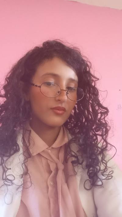 Photo de profil de Oumayma E. — Dakhla | Castizen