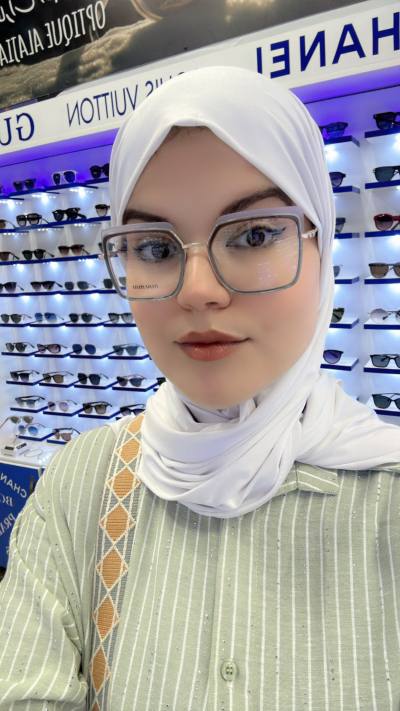 Photo de profil de Hasna B. — Casablanca | Castizen